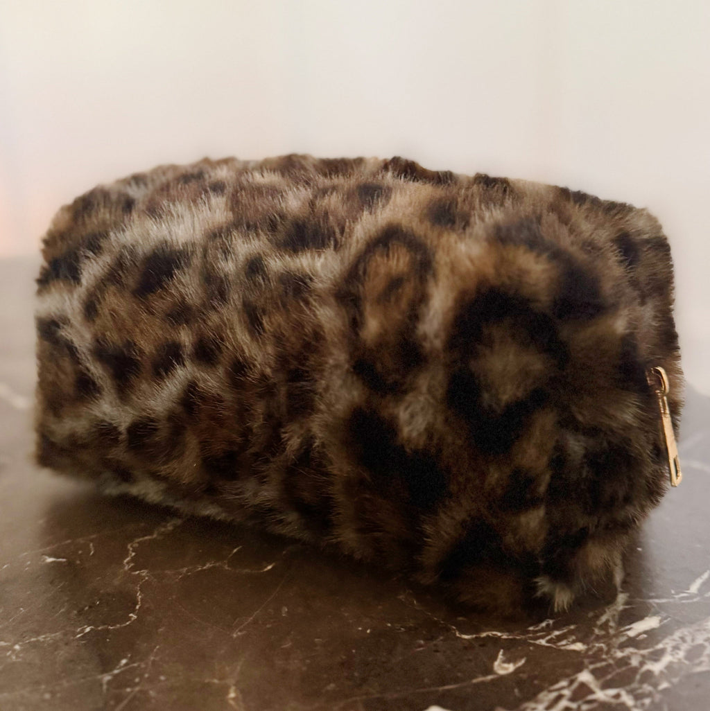 Furly Leopard Cosmetic Case – Stylish and Soft Structured Makeup Pouch